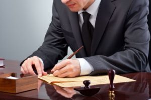 pengertian notaris dan kewenangannya