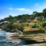 Pilihan Tempat Wisata Pangandaran pantai batu hiu pangandaran