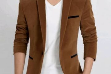 Celana Hitam dengan Jaket Warna Cokelat